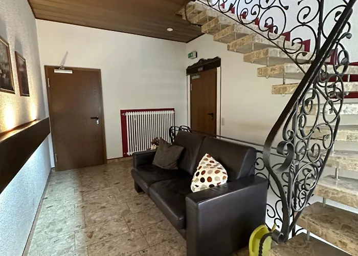 Ferienwohnung & Zimmer